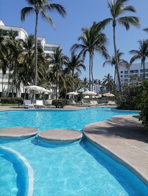 Outdoor pool - 1 bedroom suite with  Vidanta Resorts..can be in Puerto Vallarta /Nuevo Vallarta (Nuevo Vallarta)