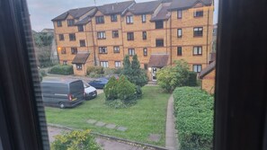 Apartment | View from property - Comfort at Enchanted Dwellings (London)
