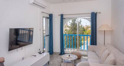 White Arches Sea View Apt No 2