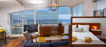 1-80 Collection 601 Penthouse