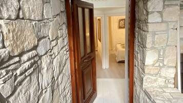 House | 2 bilik tidur, kalis bunyi