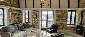 Leonys House in Dhoros