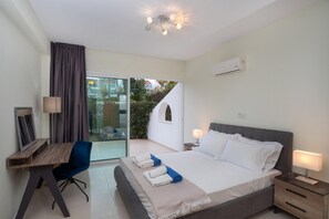 3 bedrooms - Bay View Gardens Apt 1 (Limassol)