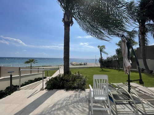 Hallmark Beach Apt by TrulyCyprus