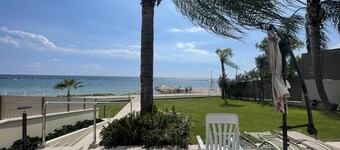 Hallmark Beach Apt by TrulyCyprus