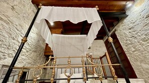 Studio | Soundproofing - Juliet Suite Studio in Dhoros (Dhoros)