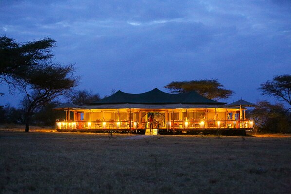 Exterior - Ndoto Serengeti Camps (Bariadi)