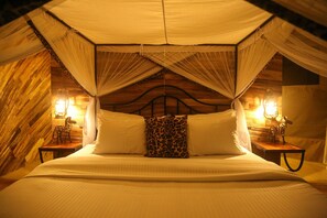 Egyptian cotton sheets, premium bedding, memory-foam beds, desk - Ndoto Serengeti Camps (Bariadi)