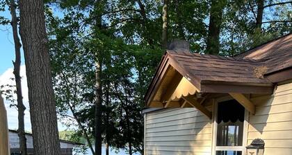 New listing! Cabin with Private Beach on Spider Lake - Free Kayaks & Canoe!