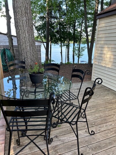 New listing! Cabin with Private Beach on Spider Lake - Free Kayaks & Canoe!