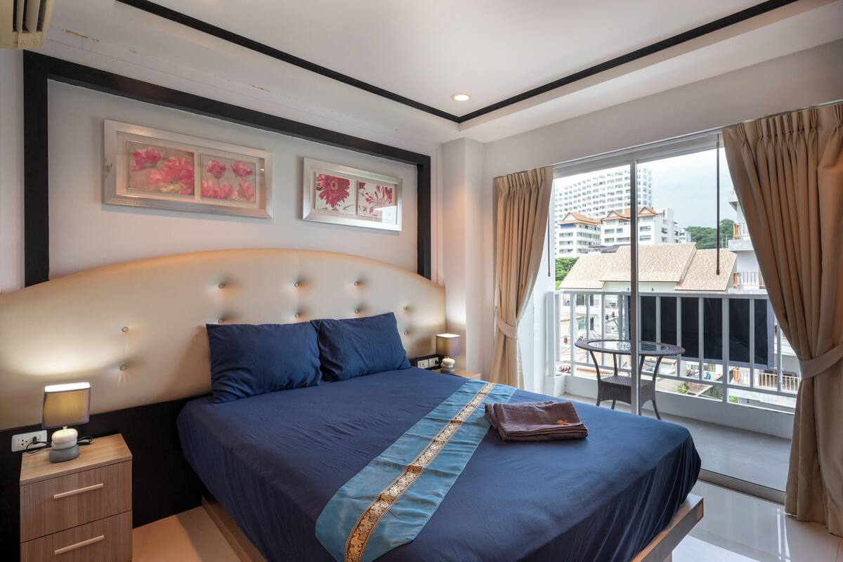 City Double Room | 1 bedroom, free WiFi, bed sheets