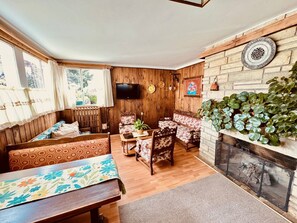 บริเวณนั่งเล่น