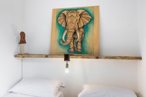 3 makuuhuonetta, silitysrauta/-lauta, Wi-Fi, vuodevaatteet