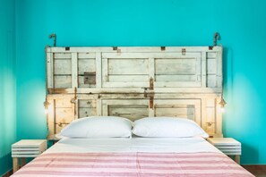 3 bedrooms, iron/ironing board, WiFi, bed sheets - Villa Scrusciu Ri Mari with private pool, Noto (Sicilia)