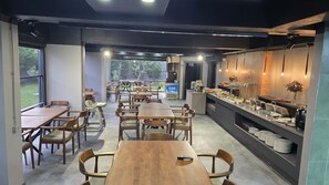 Breakfast buffet - Your House Konaklama (Sanliurfa)