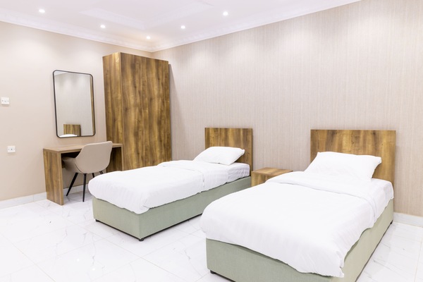 Egyptian cotton sheets, premium bedding, minibar, desk