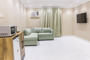 42-inch LED TV with cable channels - Al-Rajhi - Qaswarah Residence (Madinah)