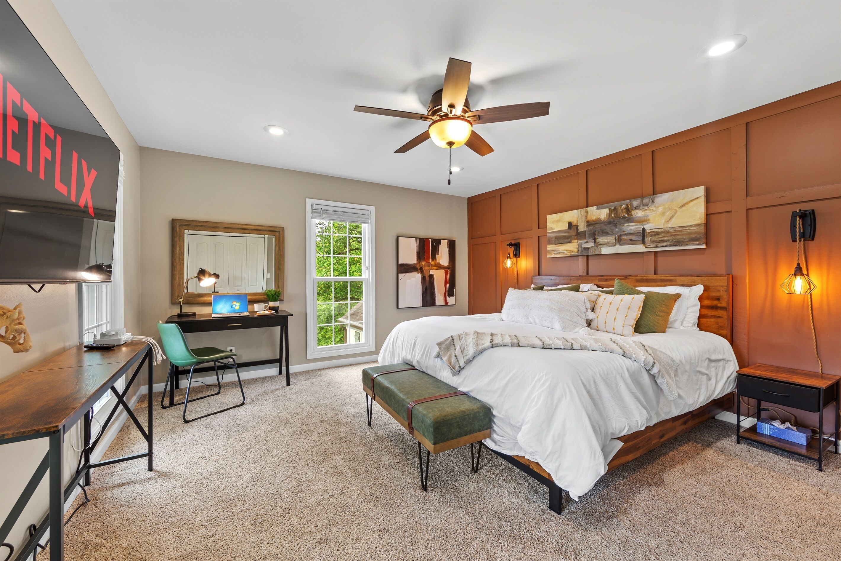 4 Schlafzimmer, Schreibtisch, Bügeleisen/Bügelbrett, Reisekinderbett