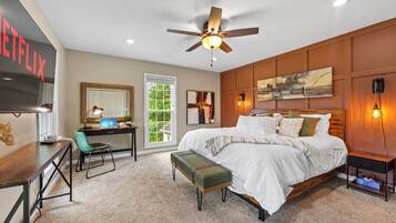 4 Schlafzimmer, Schreibtisch, Bügeleisen/Bügelbrett, Reisekinderbett