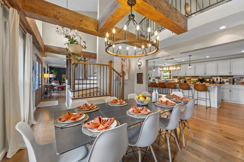 Free early check in | Hot tub | Game Rooms | Pets