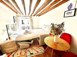 Internet, bed sheets - The Perch - Charming & Bright - Bastille (Paris)