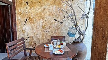 Desayuno buffet incluido todos los días