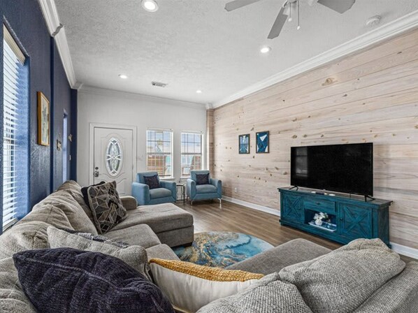 House | 3 bedrooms, Internet - Great Location Go Beyond the Blue (Galveston)