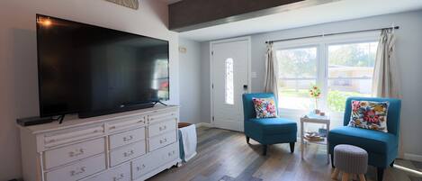 2 bedrooms, Internet