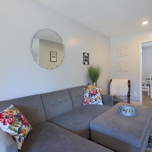 2 bedrooms, Internet - One-of-a-kind Home Near Moody Gardens and Bayou - Cute Cozy as can be (Galveston)
