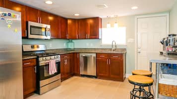 House | 3 bedrooms, Internet