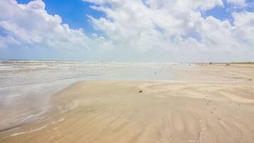 Apartment, Accessible | 2 bedrooms, Internet