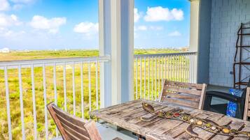 Apartment, Accessible | 2 bedrooms, Internet