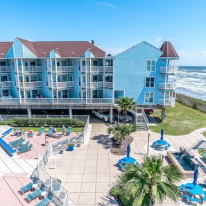 Apartment, Accessible - Steps to Pool and Beach Amazing Views From Two Balconies (Galveston)