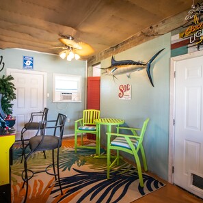 House | 2 bedrooms, Internet - In-home Bar Lounge and Arcade Stay Entertained at The Sea Shed (Galveston)