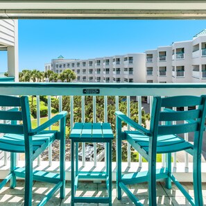 1 bedroom, iron/ironing board, Internet - Charming Ocean View Condo (Galveston)