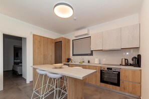 6 عدّة غرف نوم وتجهيزات عازلة للصوت