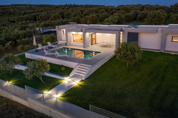 Apartment | 6 bedrooms, soundproofing - Merelia Villas Luxury (Nea Propontida)