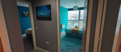 2 chambres, fer et planche à repasser, lit parapluie, Wi-Fi gratuit