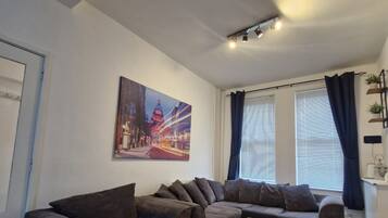 Smart TV, fireplace, offices