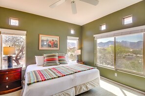 2 bedrooms, desk, iron/ironing board, WiFi - Oro Valley Condo w/ Community Pool: Near Hiking! (Oro Valley)