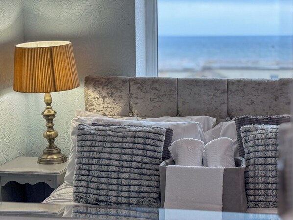 Family Suite, 2 Bedrooms | Bed sheets - The Chatwal Boutique Hotel (Blackpool)