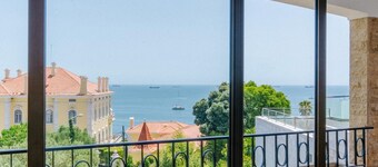 Beachfront T4 Holiday House