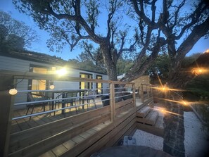 Outdoor dining - Mobile-home Camping de Lîle dor (Saint-Raphaël)