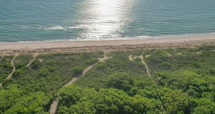 Clean Spacious Waterfront 2bd 2ba Sleeps 8