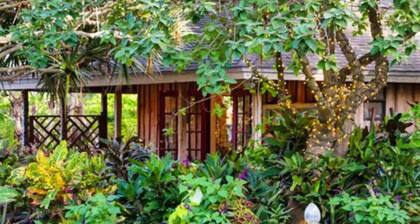 Fort Pierce - 2BD 2BA Tropical Surfside Retreat