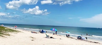 Fort Pierce - 2BD 2BA Tropical Surfside Retreat