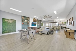 獨棟房屋 | 4 間臥室、網路服務