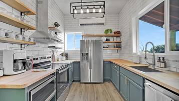 House | 4 bedrooms, Internet