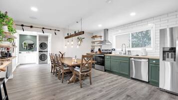 House | 4 bedrooms, Internet