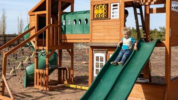 House | 4 bedrooms, Internet